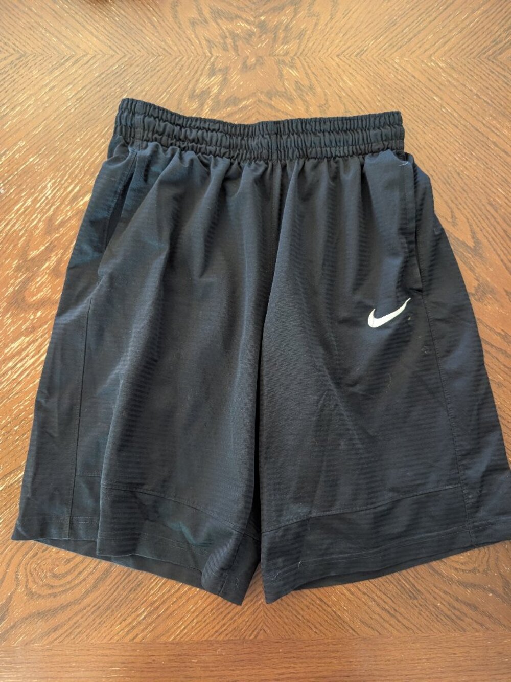 Nike Men's Shorts Large Embroidered Logo Athletic Black Basketball Athletic